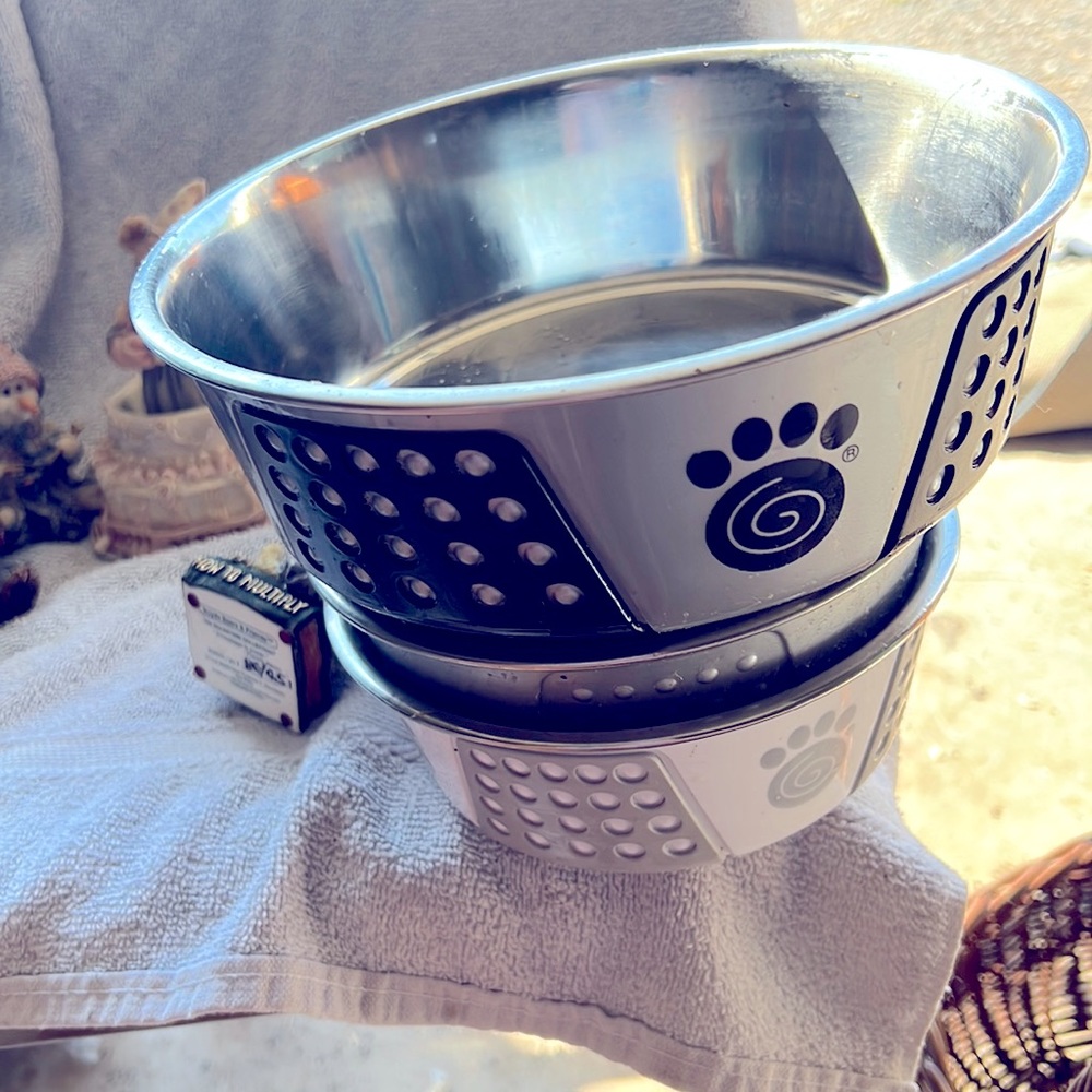 Pet pans